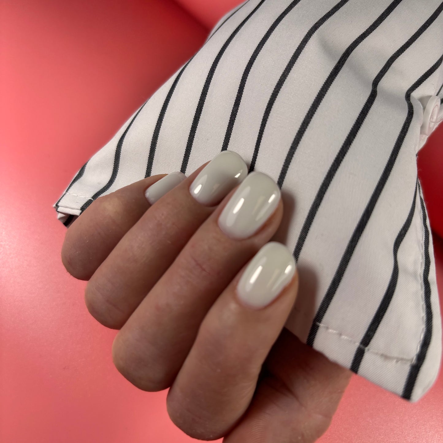 NAILSOFTHEDAY Cover base milk 01, 10 ml