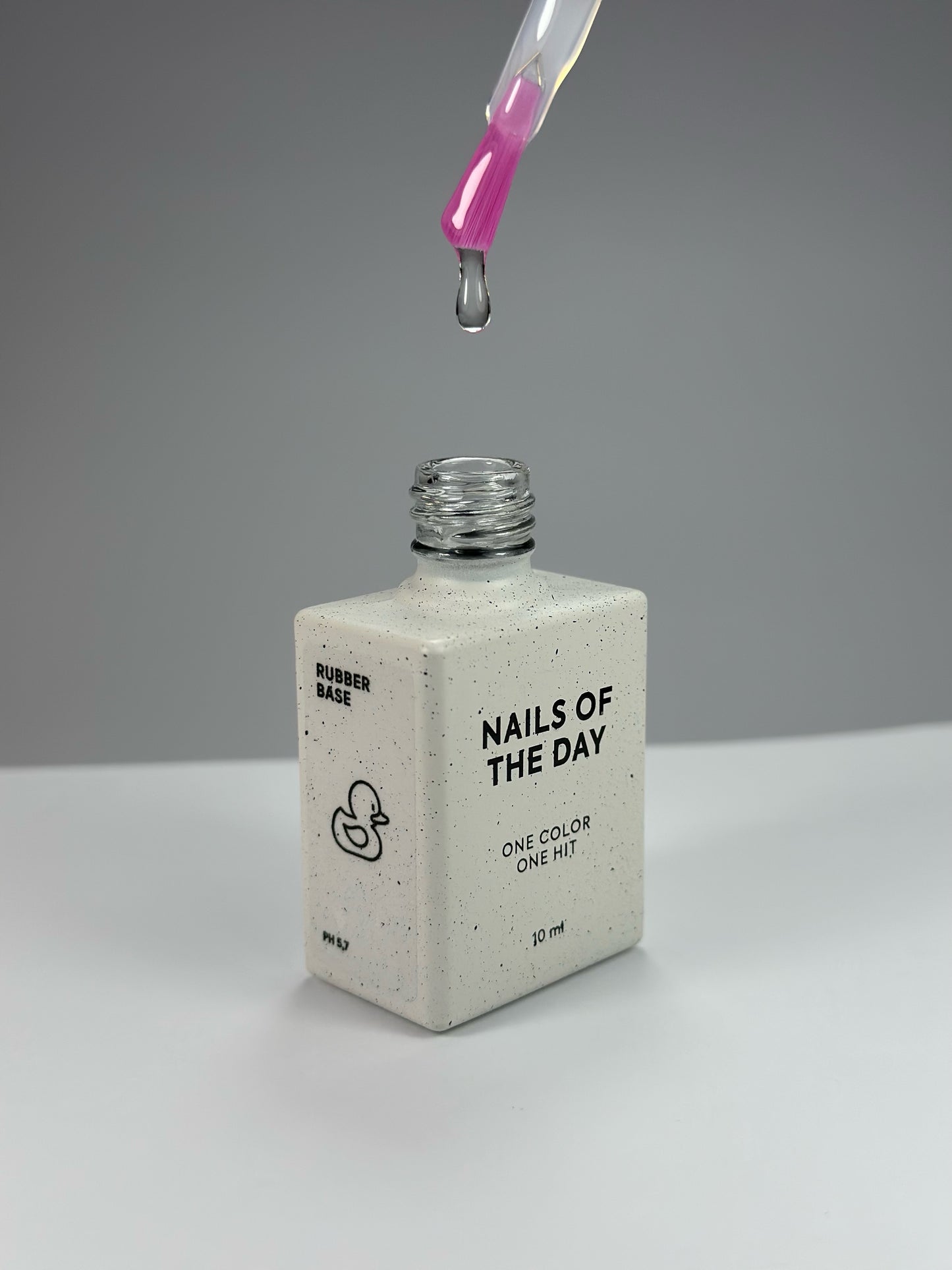 NAILSOFTHEDAY Rubber base, 10 ml