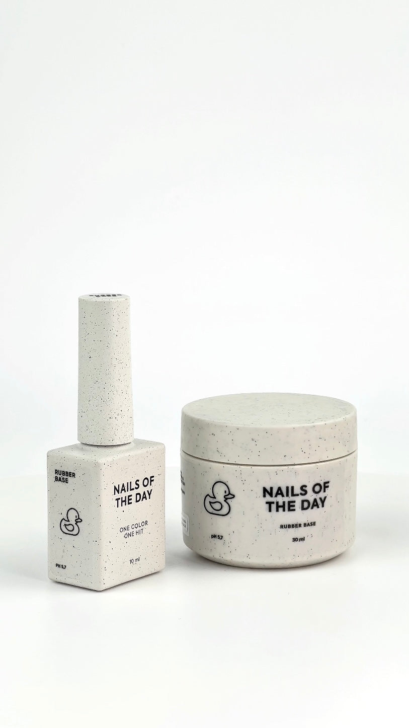 NAILSOFTHEDAY Rubber base, 30 ml